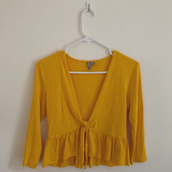 ASOS Top with Knot Front Ruffle - Picture 4 of 6